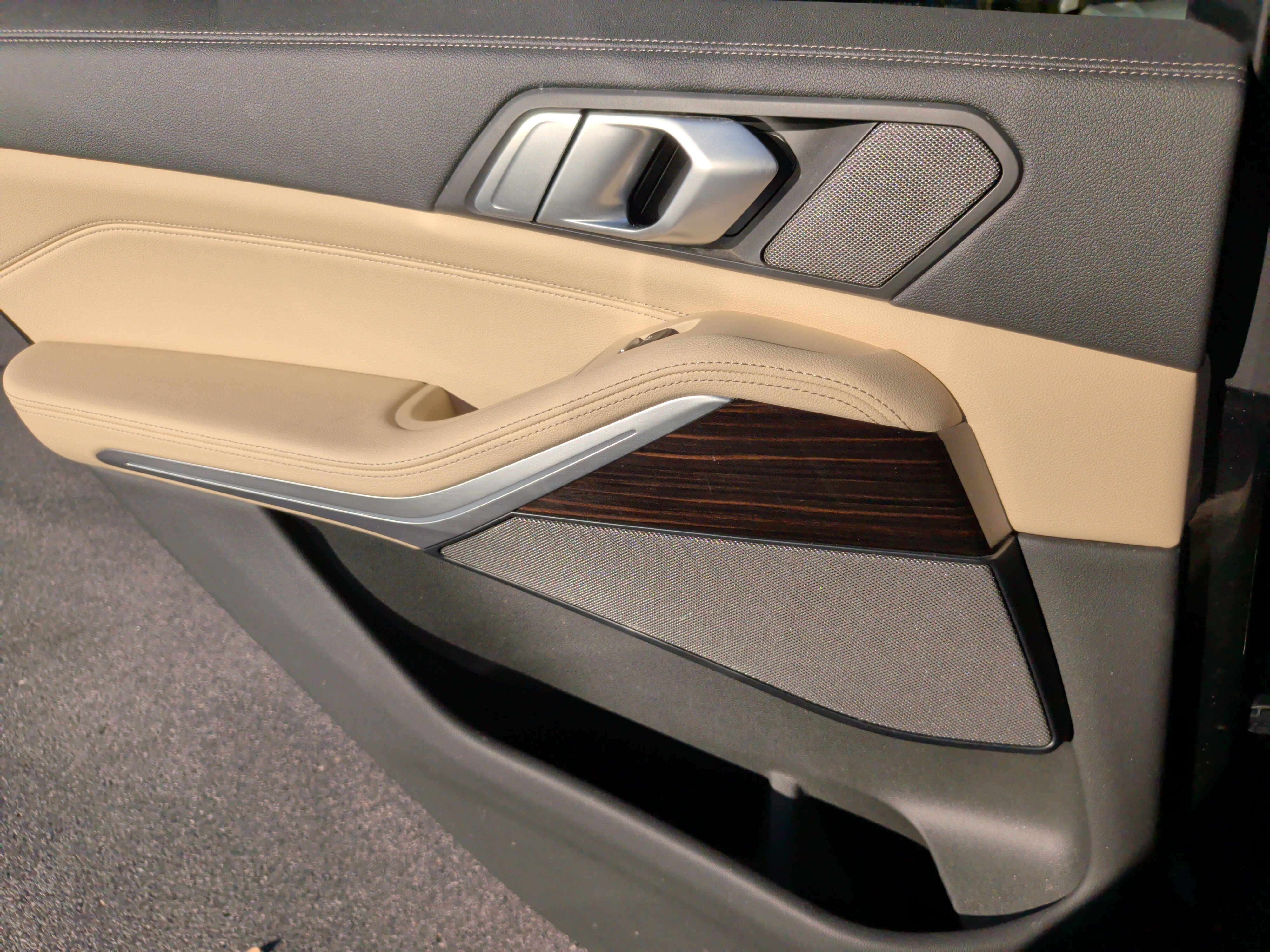 Used 2021 BMW X5 xDrive40i w/ Premium Package image 32