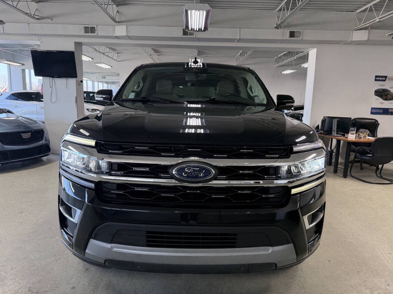 Used 2024 Ford Expedition Max Limited image 43