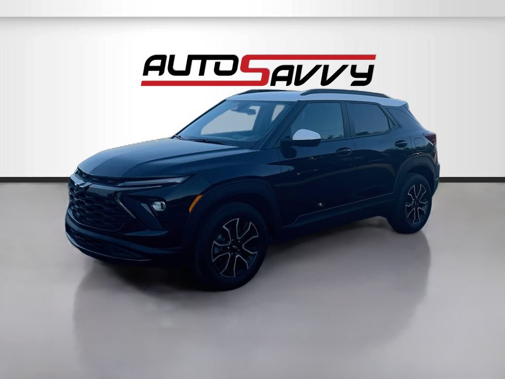 Used 2025 Chevrolet TrailBlazer ACTIV w/ Convenience Package FWD image 3