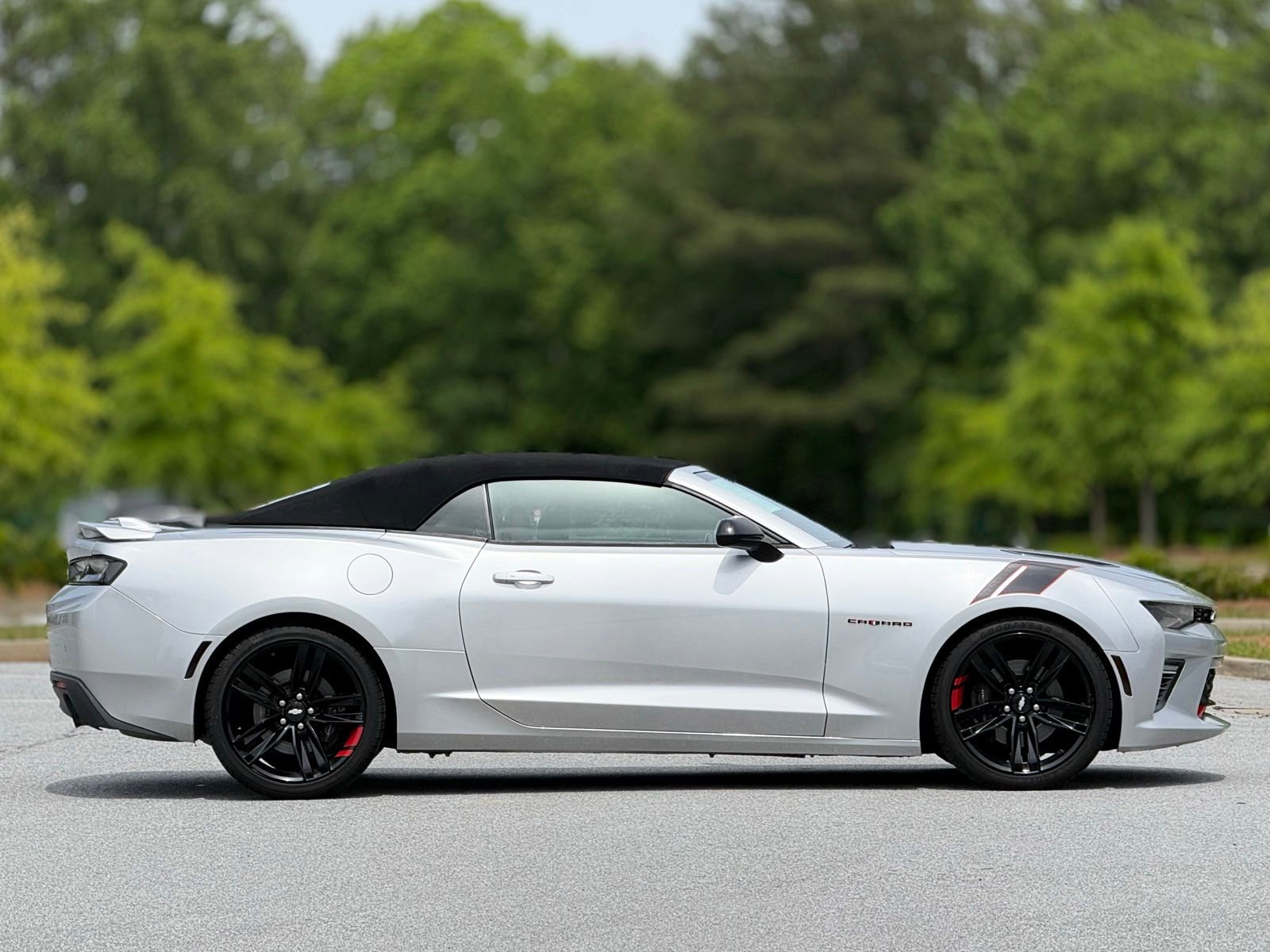 Used 2018 Chevrolet Camaro SS w/ Redline Edition RWD image 12