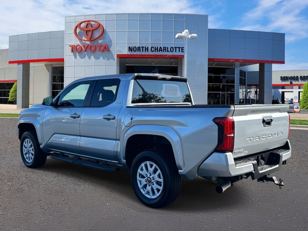Used 2024 Toyota Tacoma SR5 AWD/4WD image 6