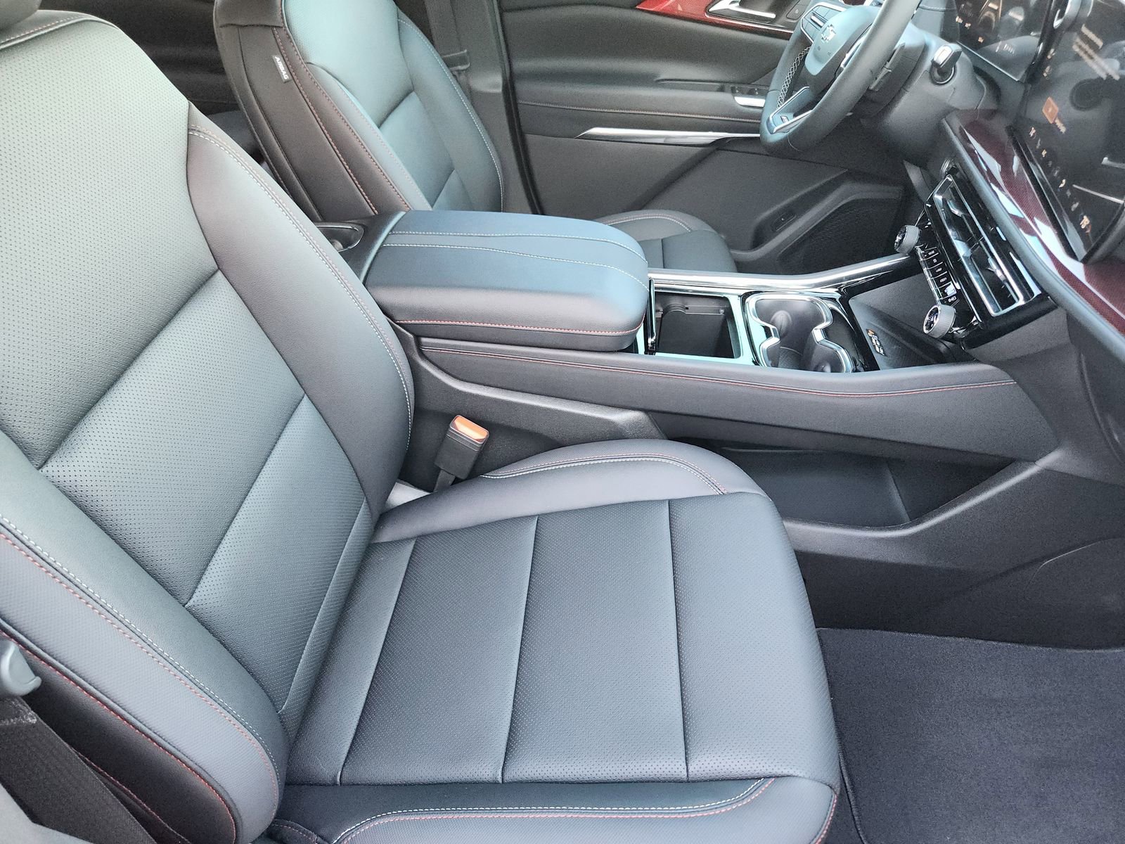 New 2026 Chevrolet Traverse Z71 image 14