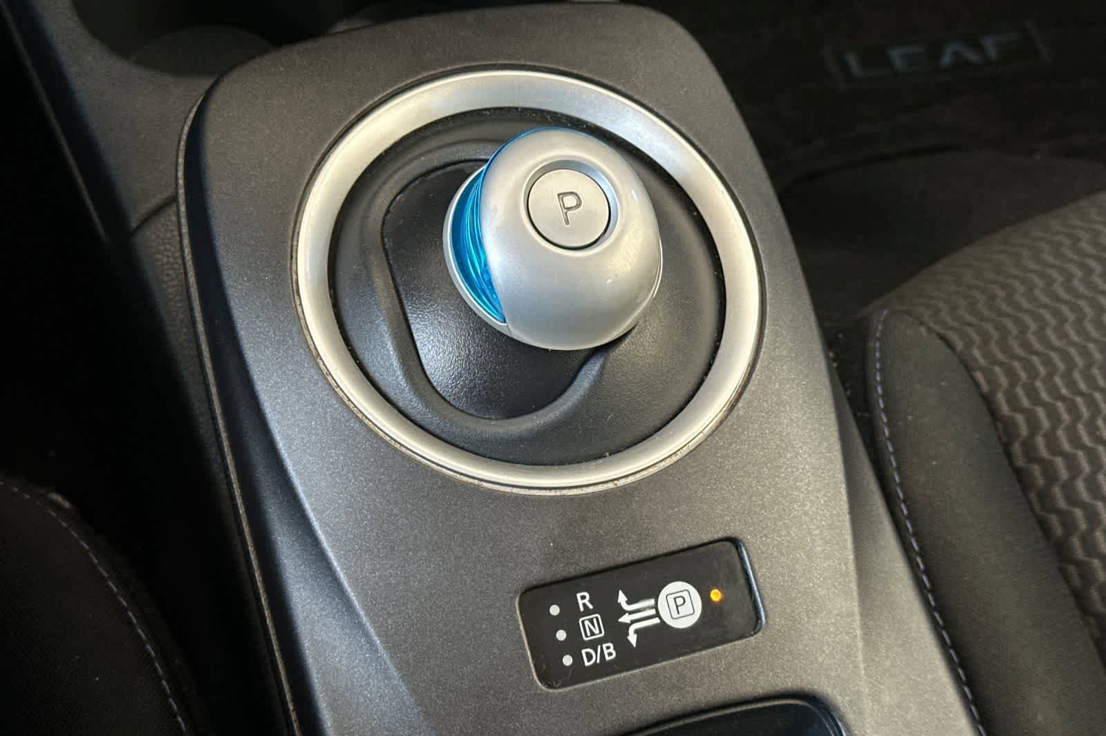 Used 2015 Nissan Leaf S w/ Charge Package FWD image 22