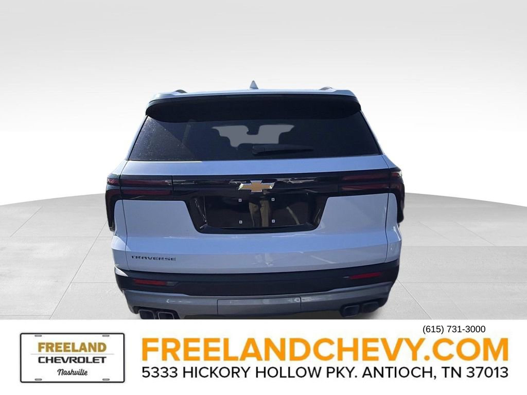New 2026 Chevrolet Traverse LT w/ LPO, Floor Liner Package image 3