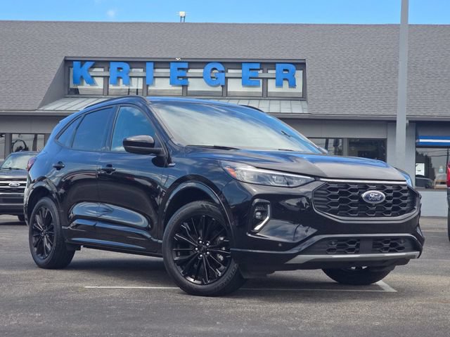 Certified 2023 Ford Escape ST-Line Elite w/ Premium Technology Package AWD/4WD image 2