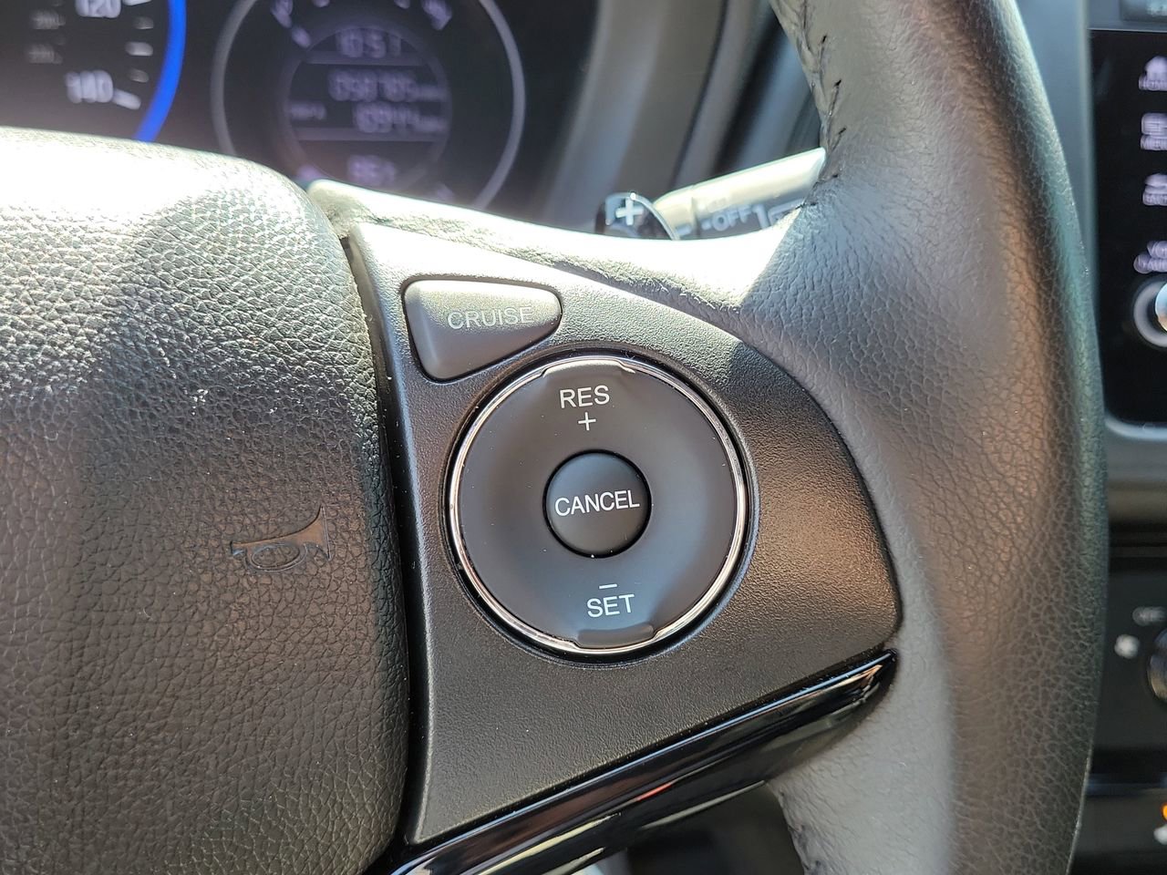 Used 2019 Honda HR-V Sport image 30