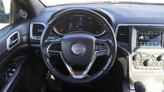 Certified 2021 Jeep Grand Cherokee Laredo image 17