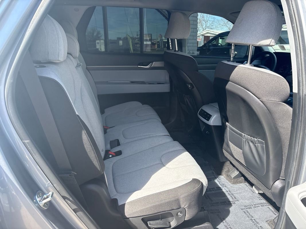 Used 2021 Hyundai Palisade SE image 17