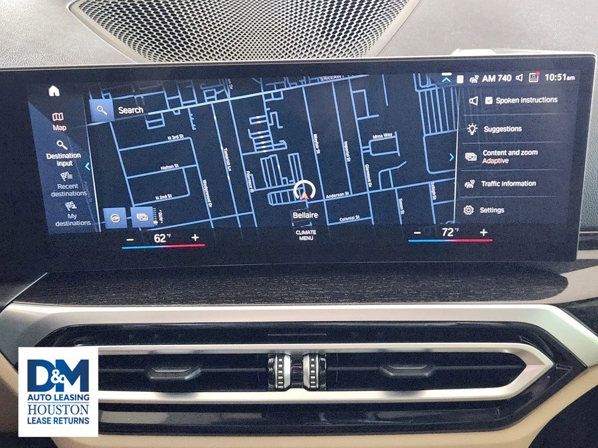 Used 2023 BMW 330i Sedan w/ Premium Package image 24