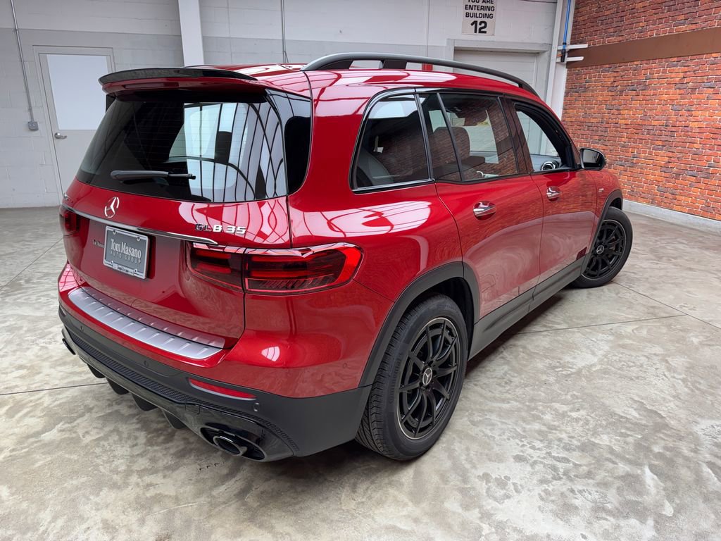 Used 2026 Mercedes-Benz GLB 35 AMG 4MATIC image 5
