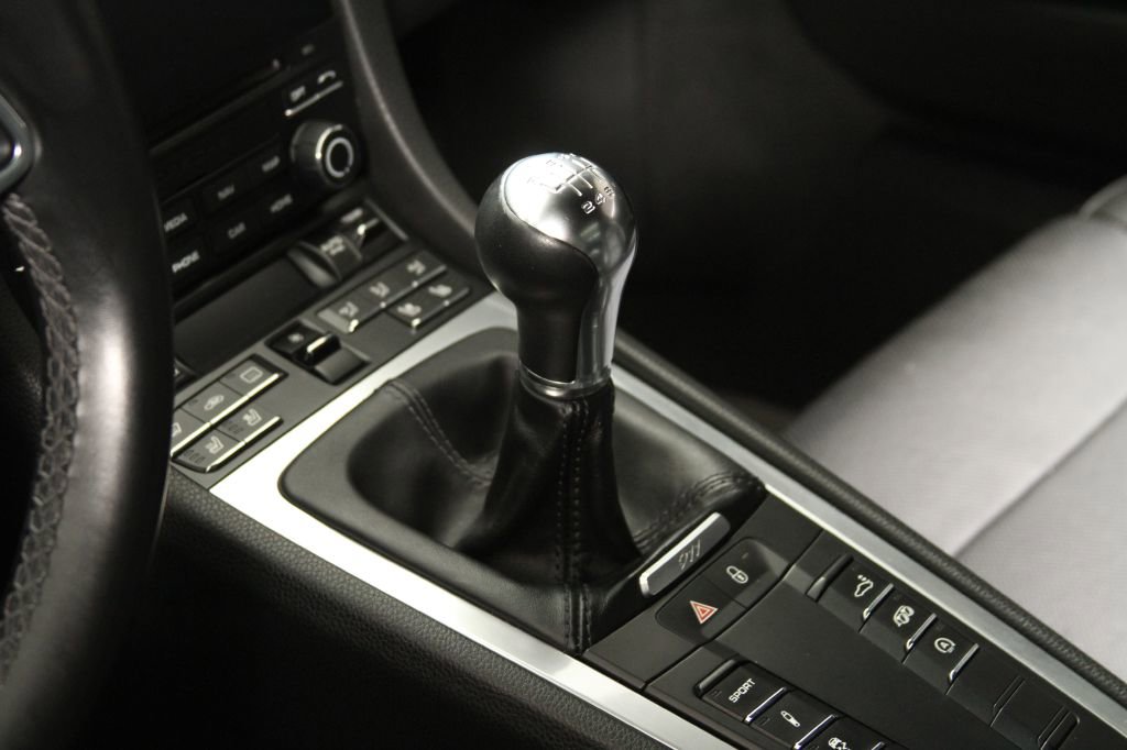 Used 2017 Porsche 911 Carrera image 3