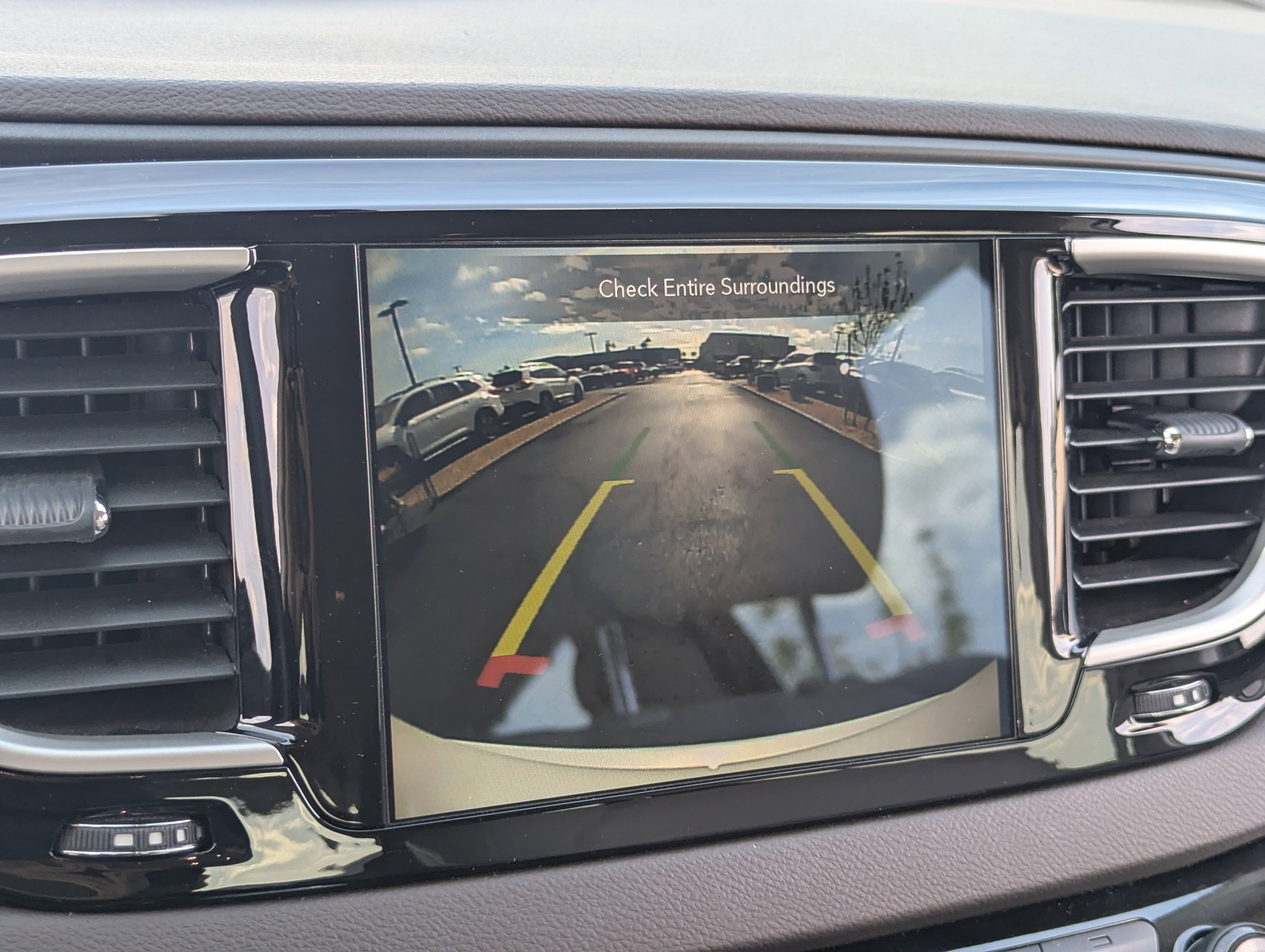 Used 2020 Chrysler Pacifica Touring-L Plus image 22