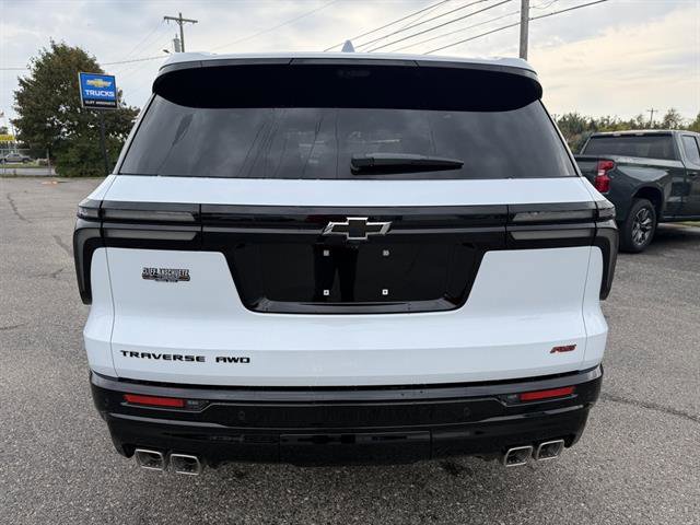 New 2026 Chevrolet Traverse RS w/ LPO, Floor Liner Package image 7