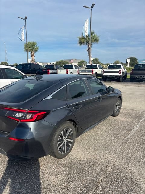 Used 2023 Honda Civic LX image 3
