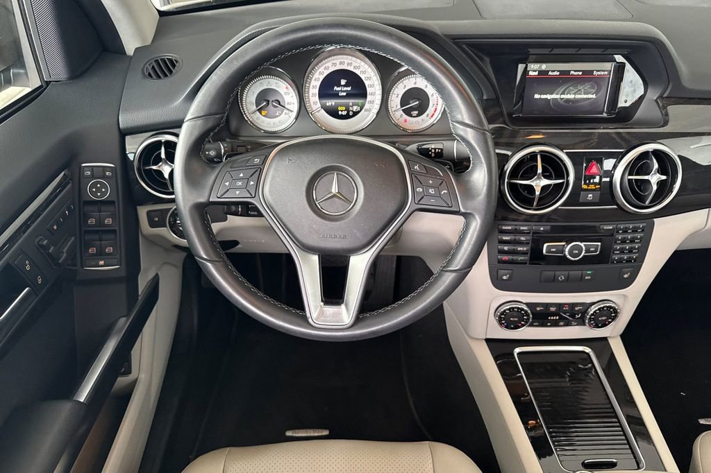Used 2014 Mercedes-Benz GLK 350 4MATIC image 11