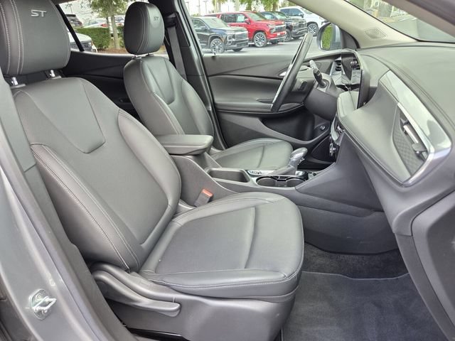 Certified 2024 Buick Encore GX Sport Touring w/ Advanced Technology Package FWD image 17