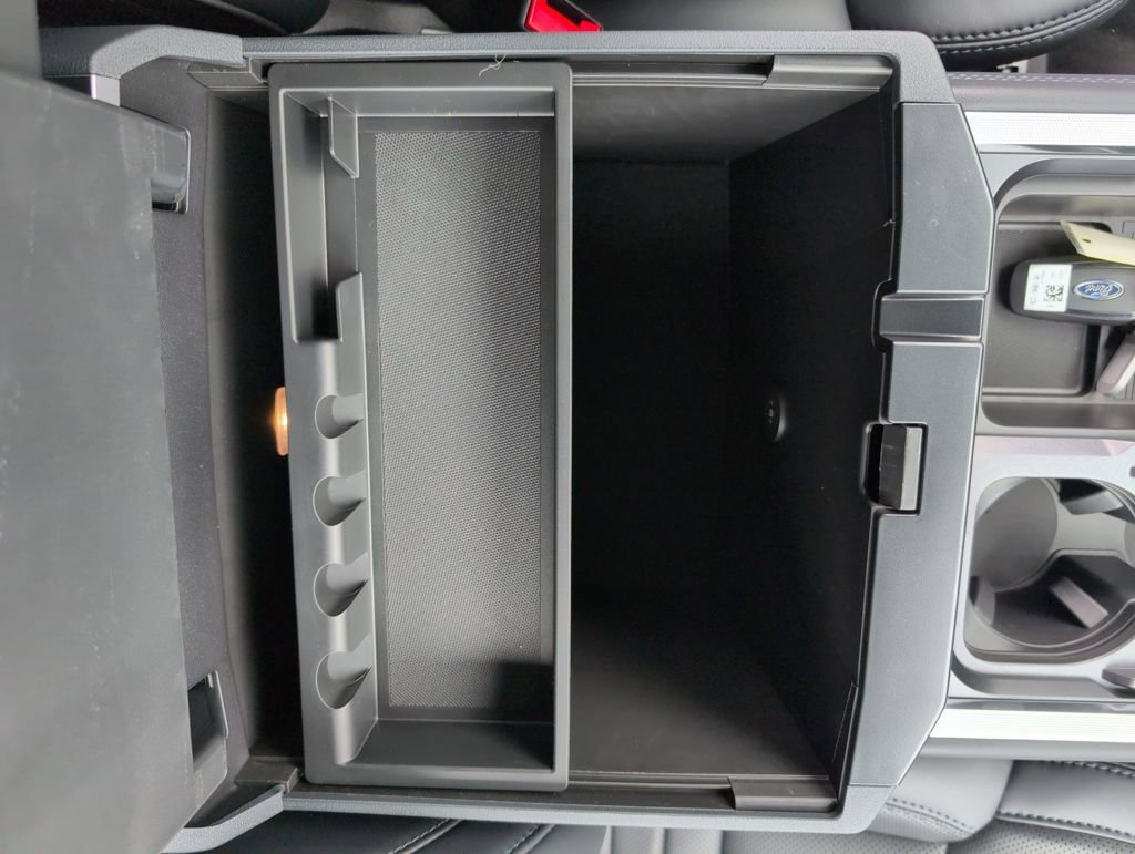 New 2026 Ford F250 Platinum image 32