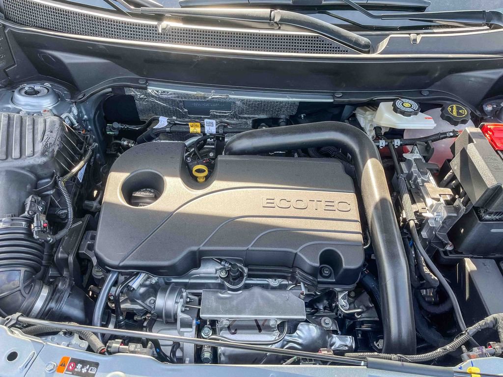 New 2026 Chevrolet Equinox LT w/ Midnight Edition image 25