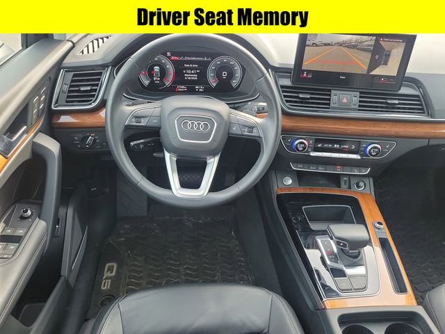 Used 2023 Audi Q5 2.0T Premium Plus w/ Premium Plus Package AWD/4WD image 9