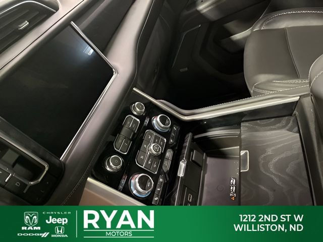 Used 2021 GMC Yukon XL Denali image 24