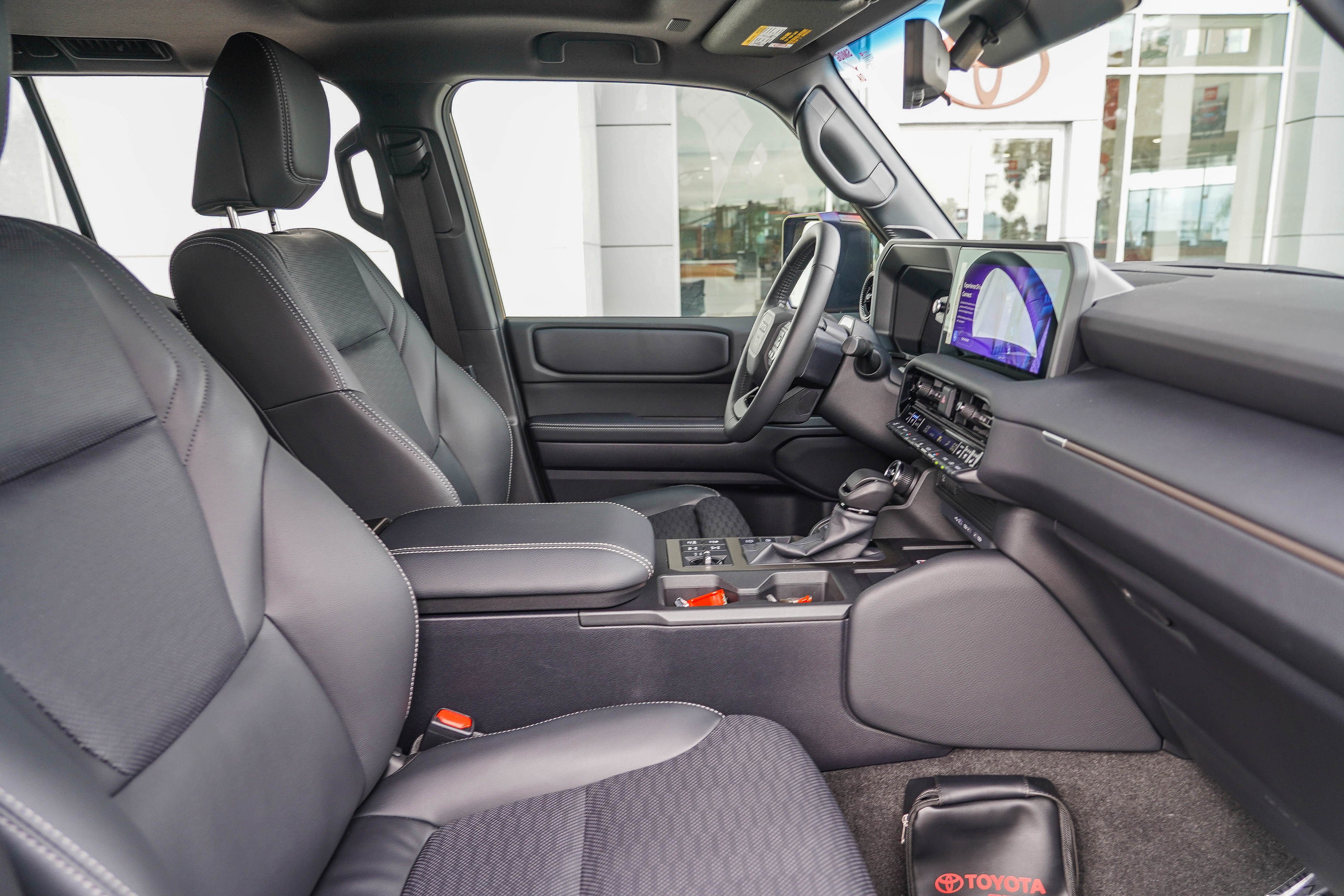 Certified 2024 Toyota Land Cruiser image 18