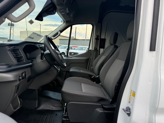 New 2027 Ford Transit 250 148 Medium Roof RWD image 14
