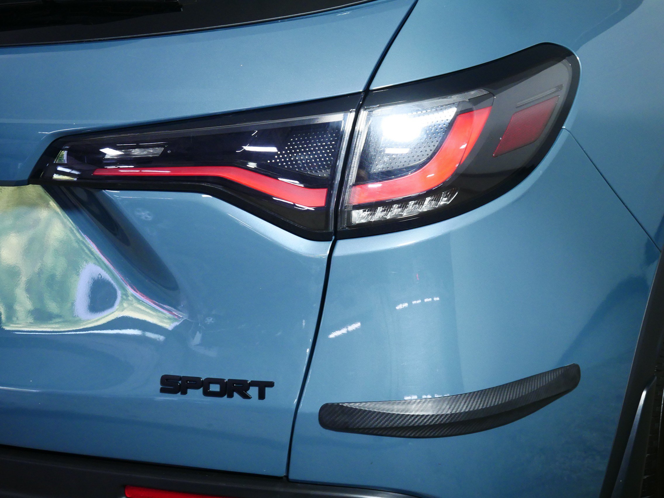 Used 2025 Honda HR-V Sport image 17