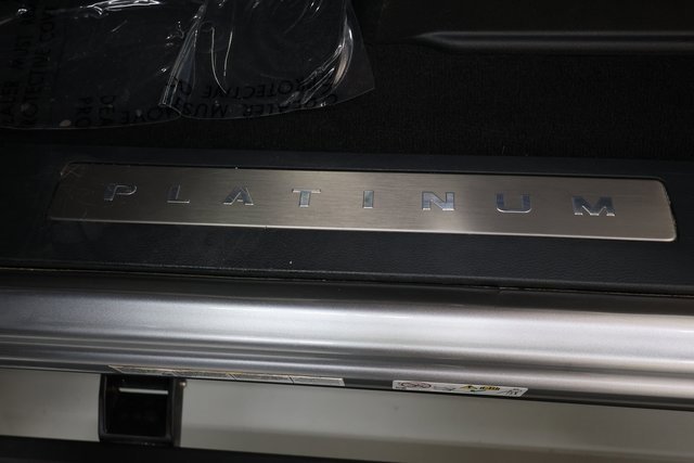Used 2024 Ford F450 Platinum image 77