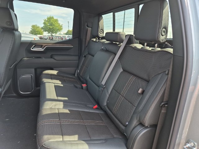 New 2026 Chevrolet Silverado 1500 High Country w/ High Country Premium Package AWD/4WD image 28