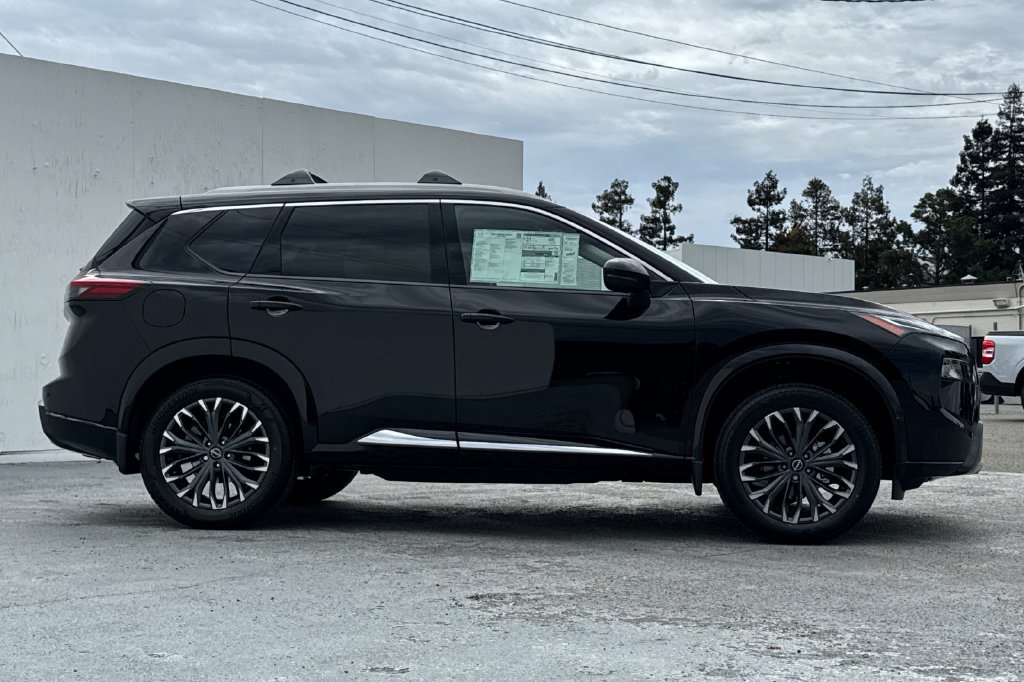 New 2026 Nissan Rogue Platinum w/ Platinum Premium Package AWD/4WD image 3