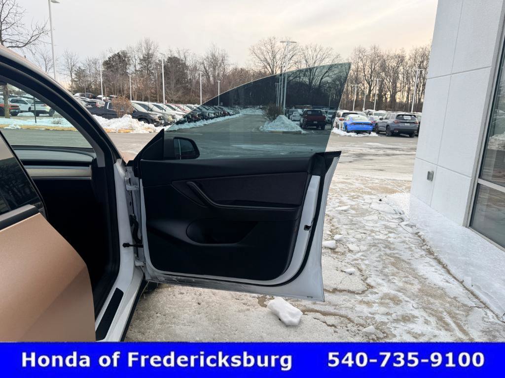 Used 2021 Tesla Model Y Long Range image 22