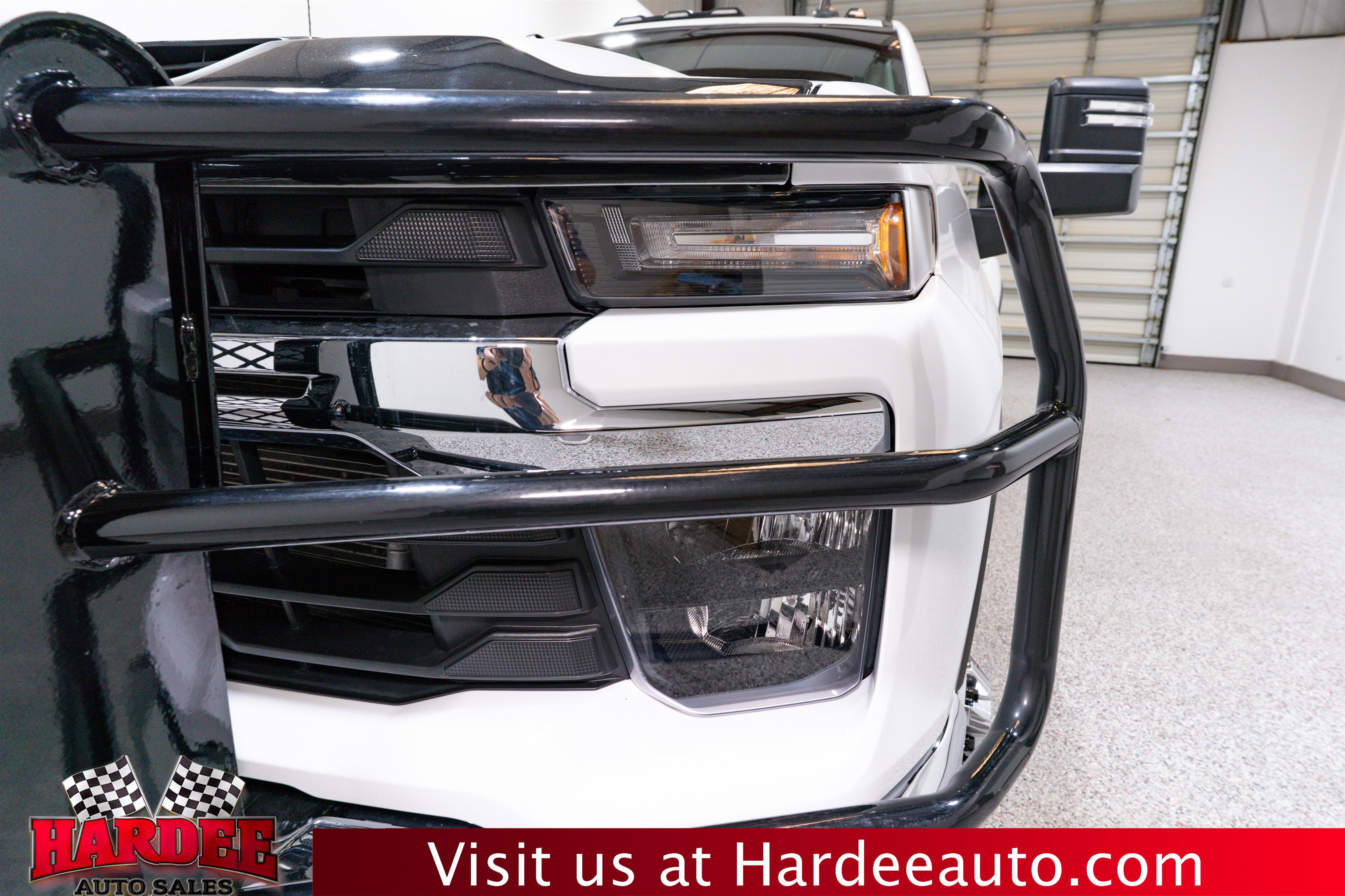 Used 2024 Chevrolet Silverado 3500 LT w/ Convenience Package image 8