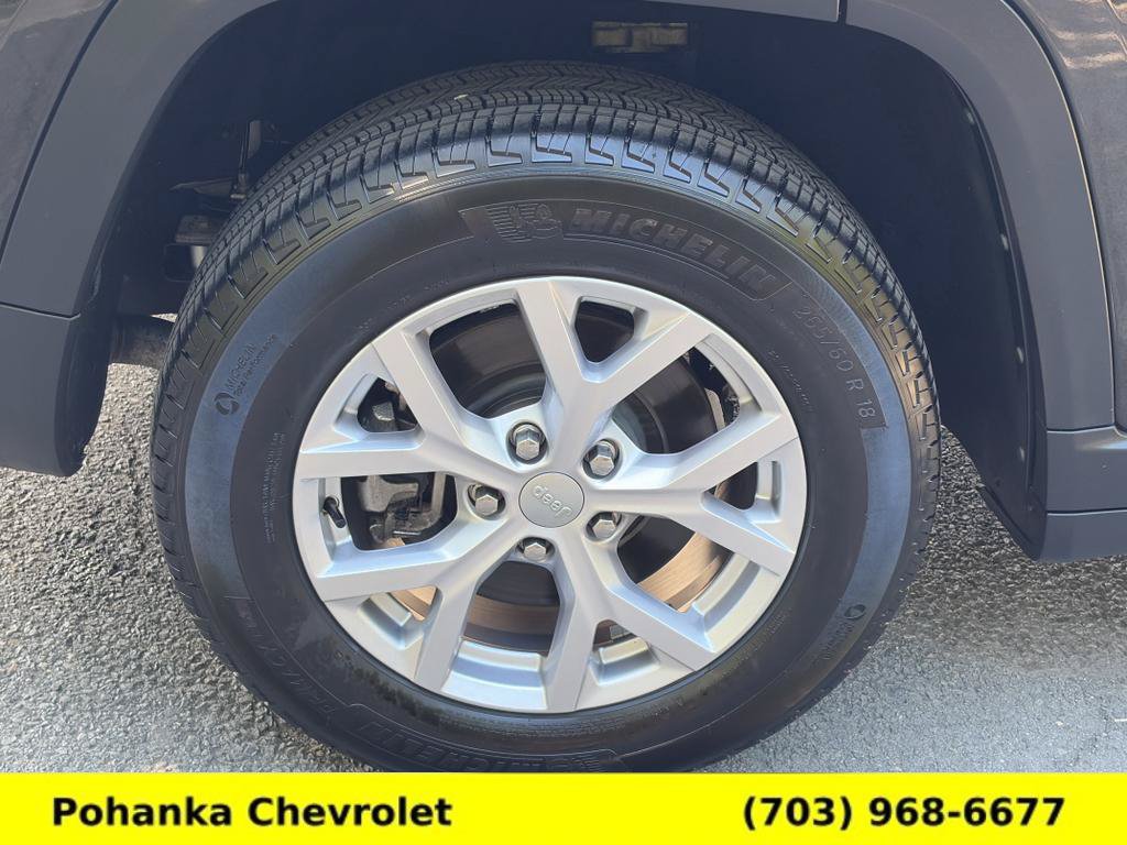 Used 2022 Jeep Grand Cherokee L Limited w/ Luxury Tech Group II AWD/4WD image 36