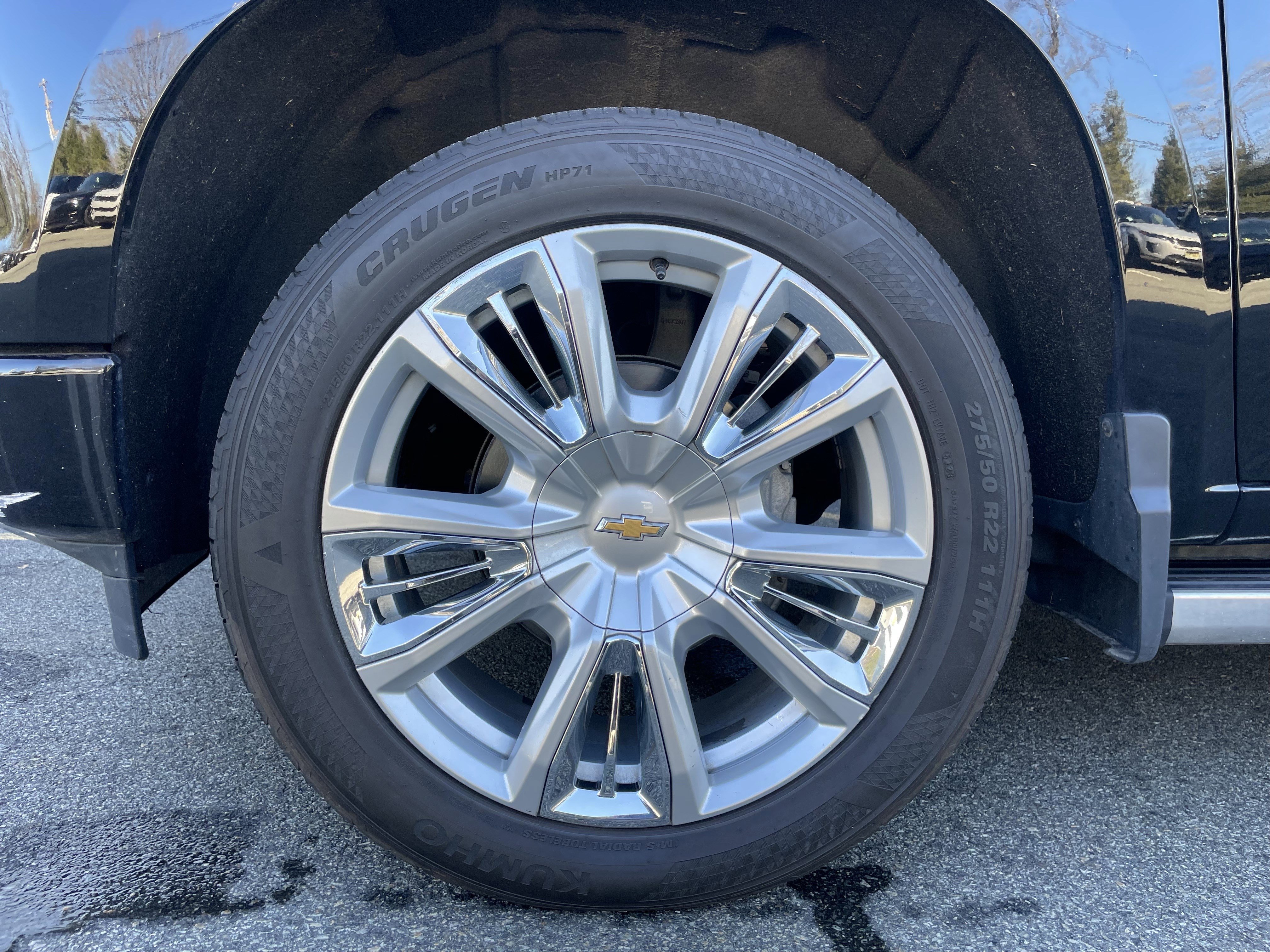 Used 2022 Chevrolet Silverado 1500 High Country w/ High Country Premium Package image 9