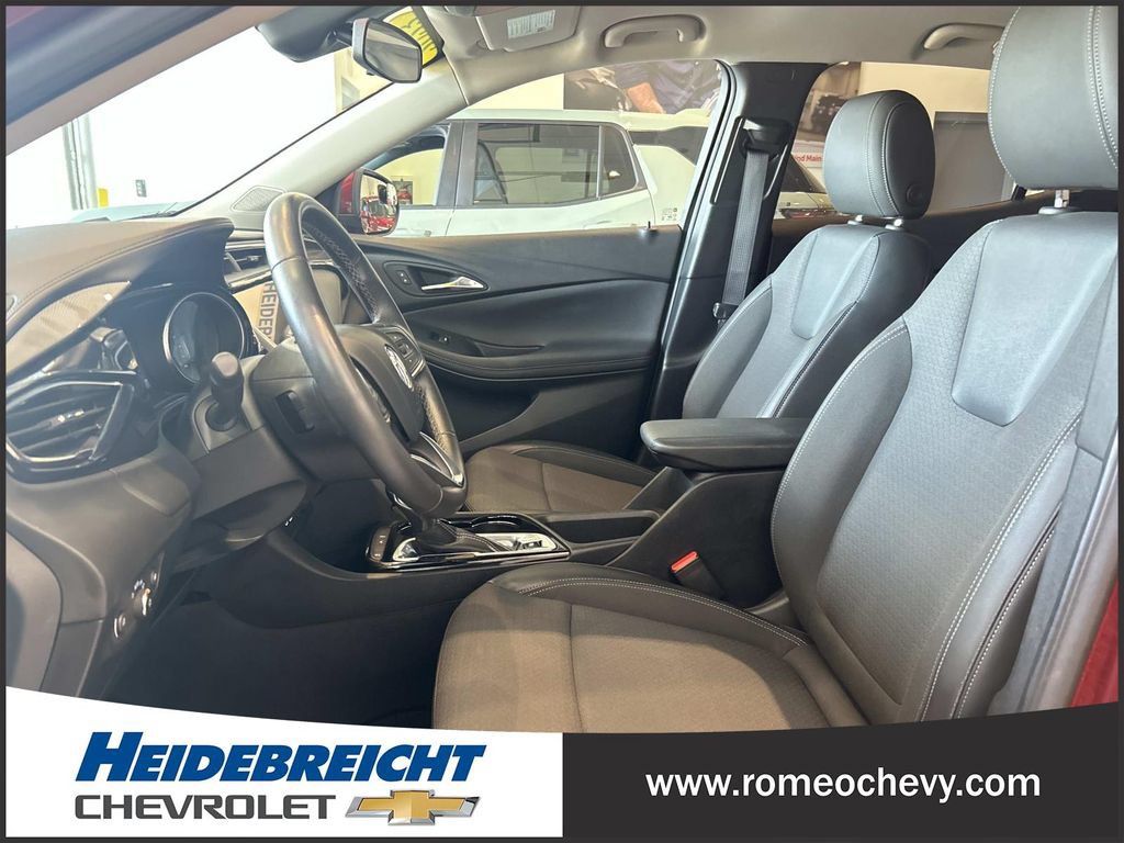 Used 2023 Buick Encore GX Select w/ Sport Touring Package FWD image 13