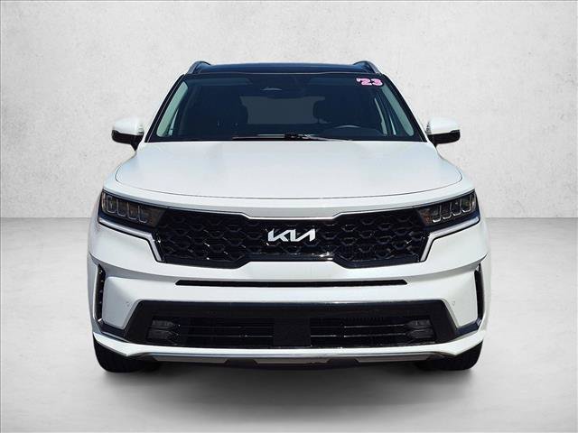 Used 2023 Kia Sorento EX w/ Panoramic Sunroof Package AWD/4WD image 2
