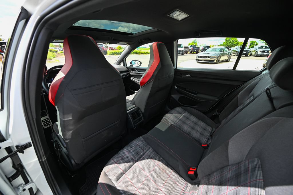 Used 2022 Volkswagen GTI SE FWD image 20