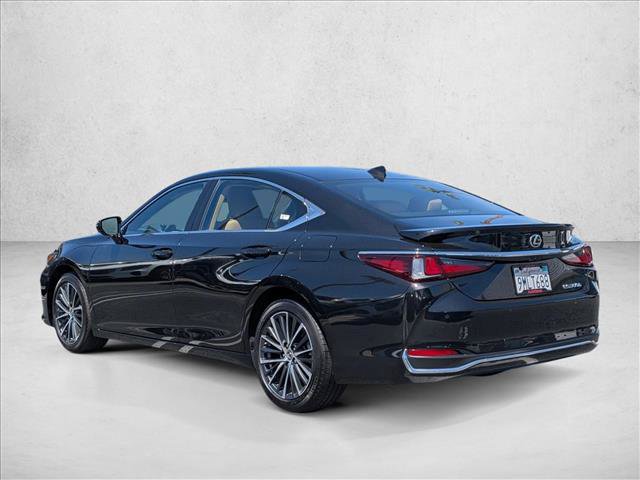 Used 2024 Lexus ES 300h w/ Premium Package FWD image 8