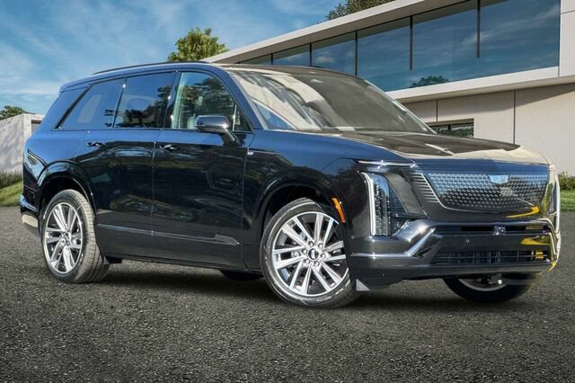 New 2027 Cadillac Vistiq Luxury w/ LPO, Floor Liner Package