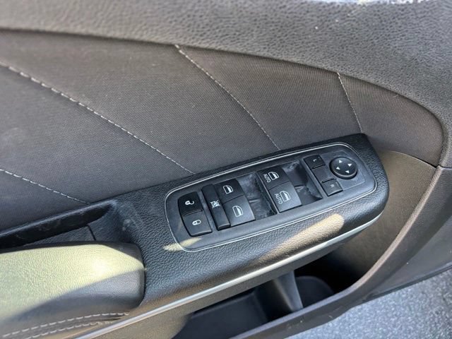 Used 2023 Dodge Charger SXT AWD/4WD image 27