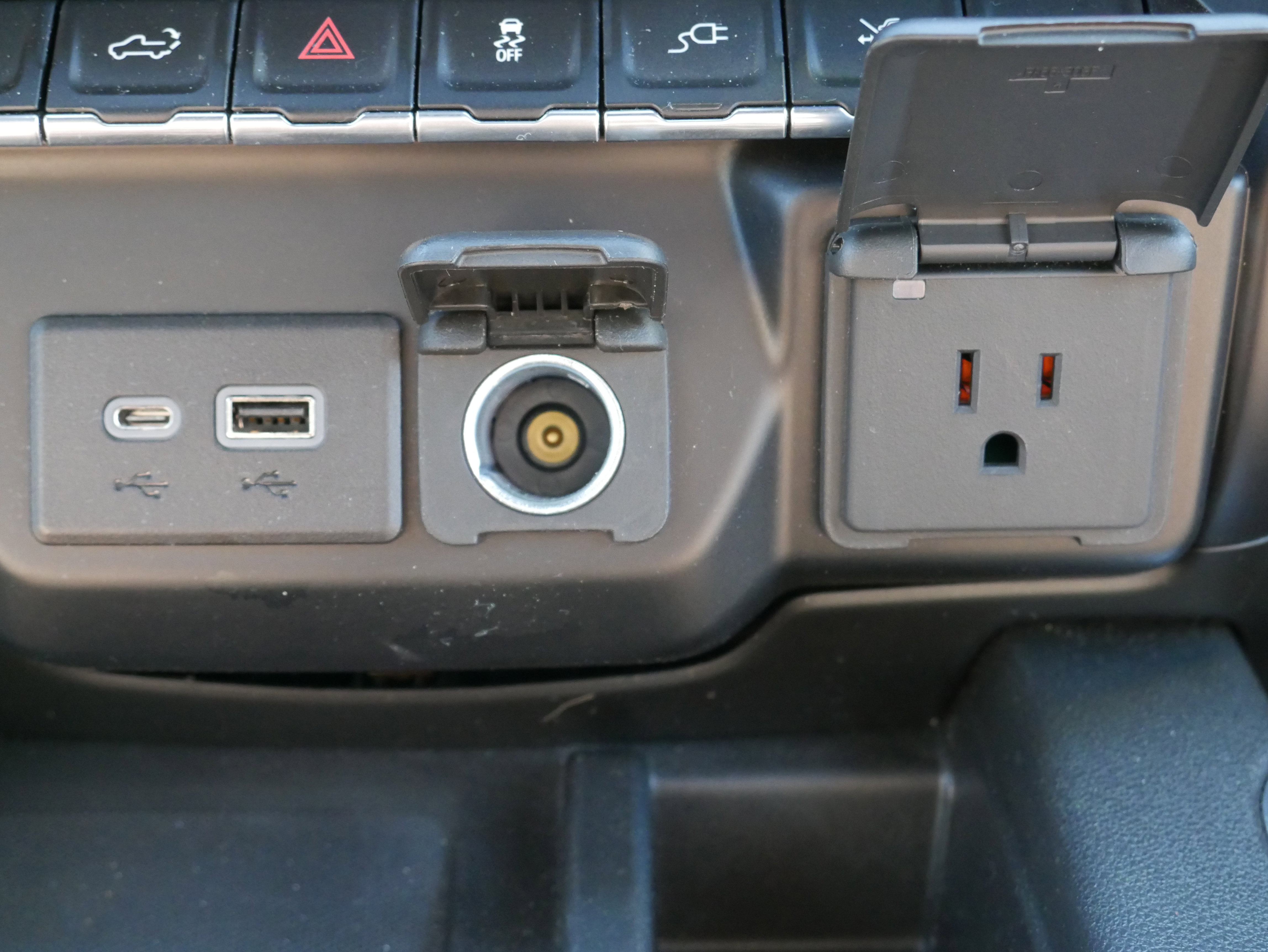 Certified 2021 Chevrolet Silverado 1500 High Country AWD/4WD image 23