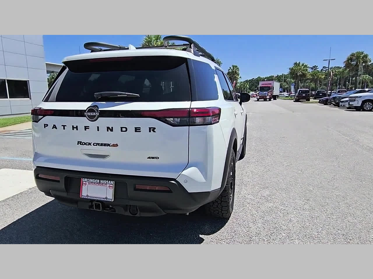 Used 2025 Nissan Pathfinder Rock Creek AWD/4WD image 33