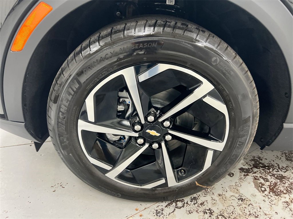 New 2026 Chevrolet Equinox EV LT image 26