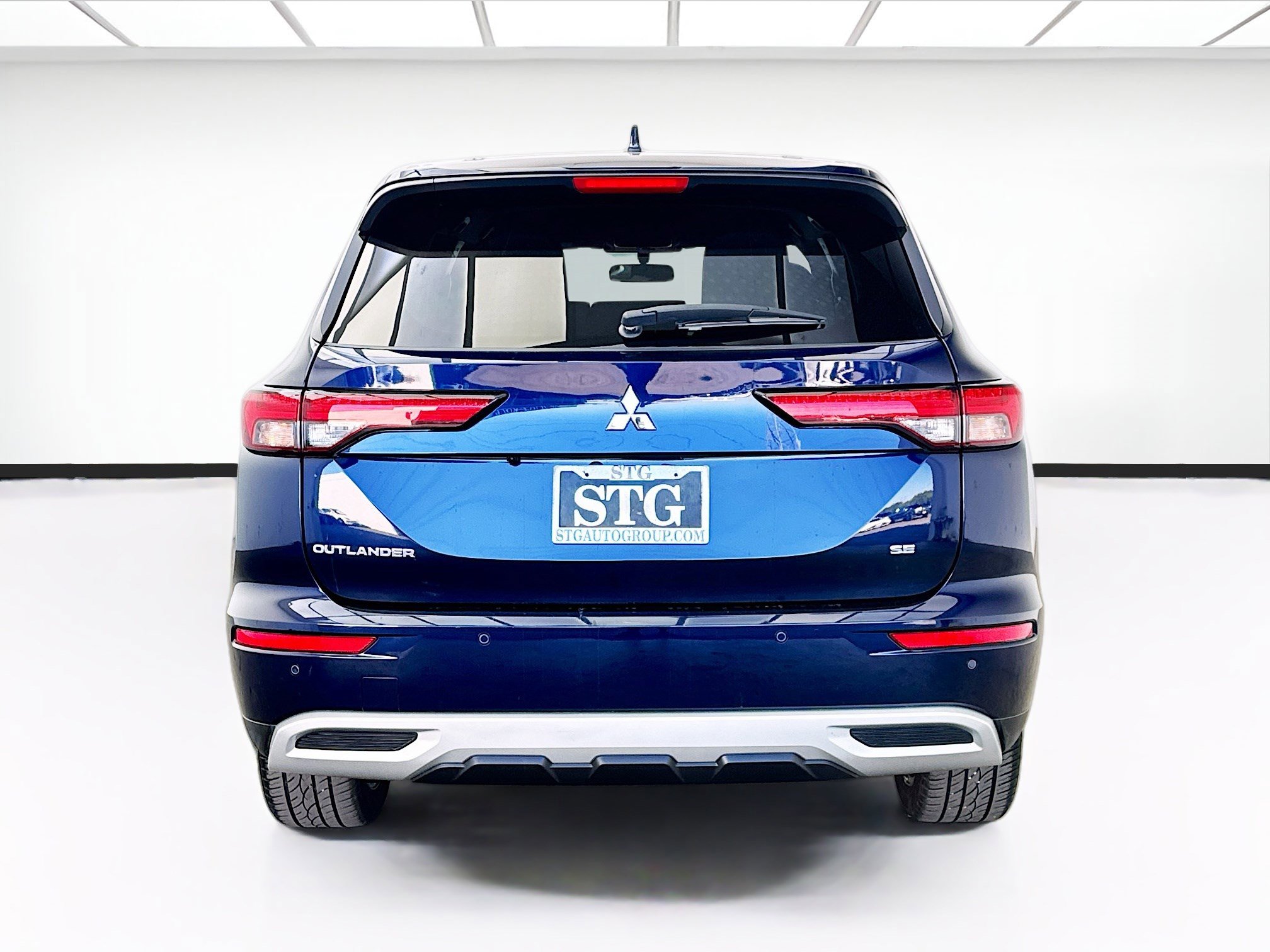 Used 2024 Mitsubishi Outlander SE image 5