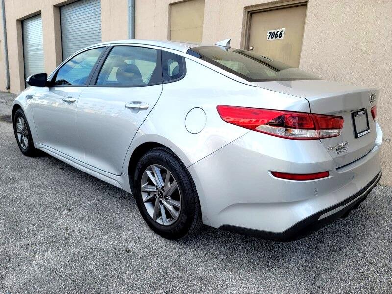 Used 2019 Kia Optima LX FWD image 15