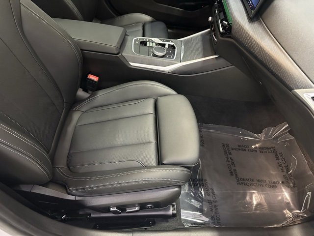 Used 2025 BMW 330i xDrive Sedan w/ Premium Package image 43