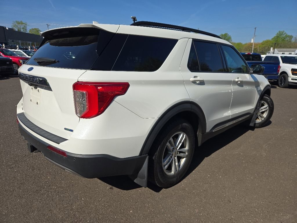 Used 2020 Ford Explorer XLT w/ Equipment Group 202A AWD/4WD image 6