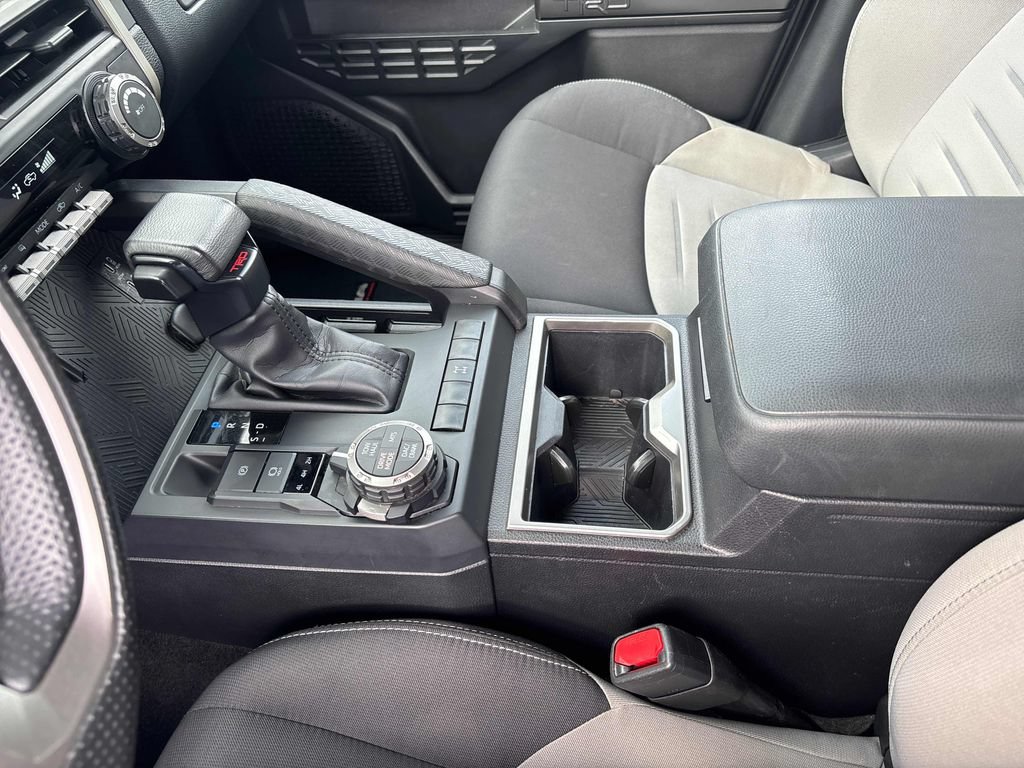 Used 2024 Toyota Tacoma TRD Off-Road AWD/4WD image 18