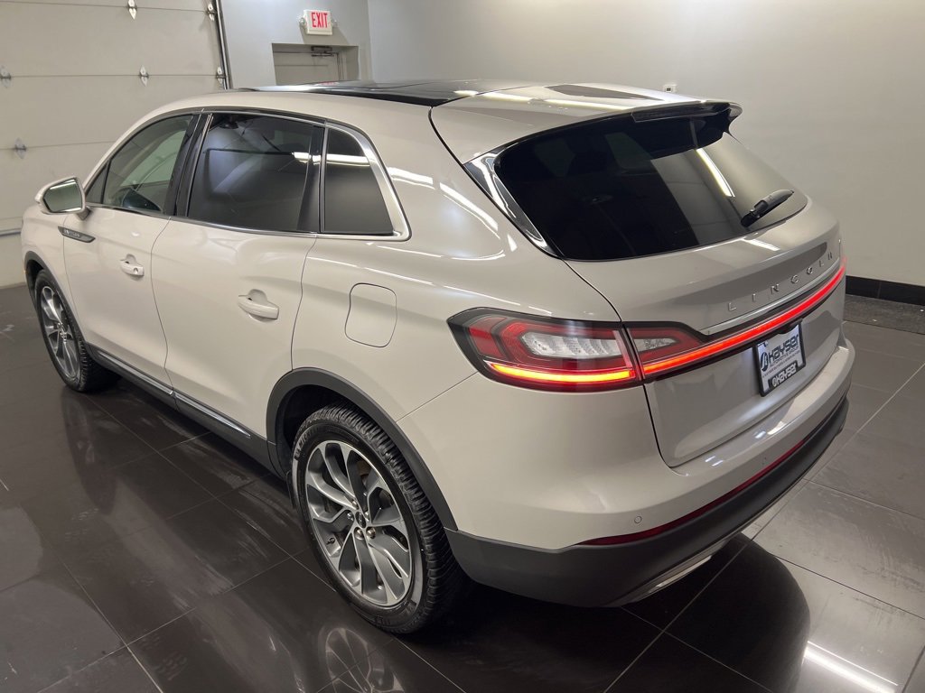 Certified 2022 Lincoln Nautilus Reserve image 4