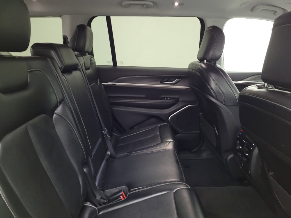 Used 2021 Jeep Grand Cherokee L Limited image 19